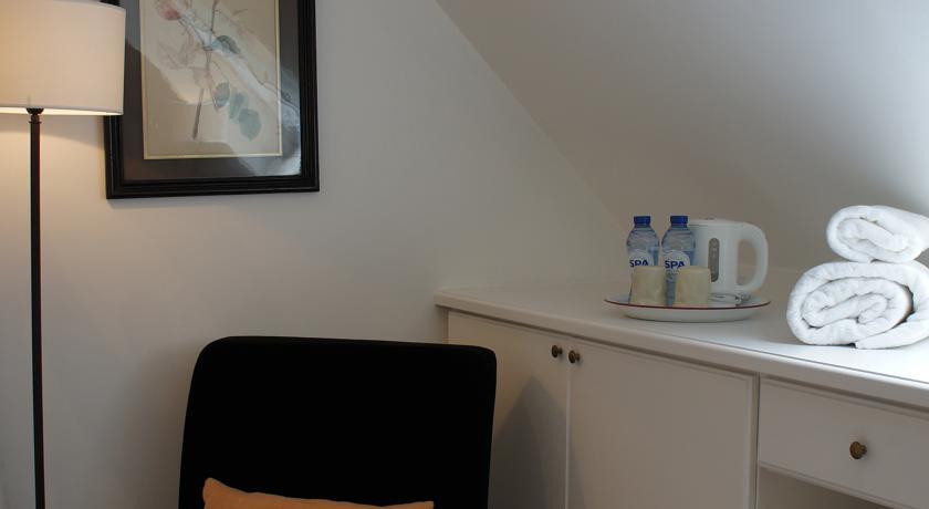 Guest House La Maison Chantecler Uccle Zimmer foto